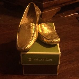 These shoes have never been worn before.